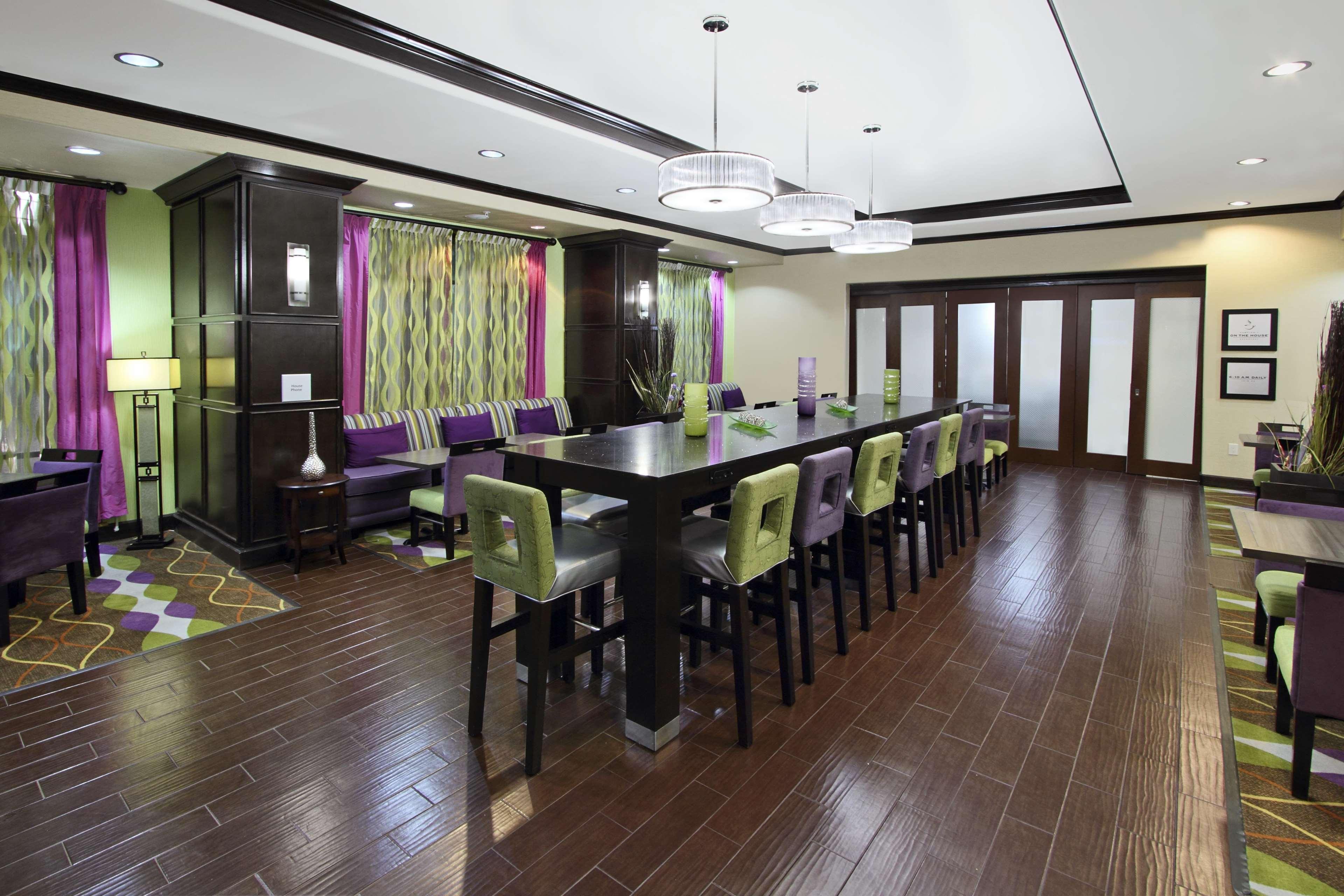 Hampton Inn Beeville Exterior photo