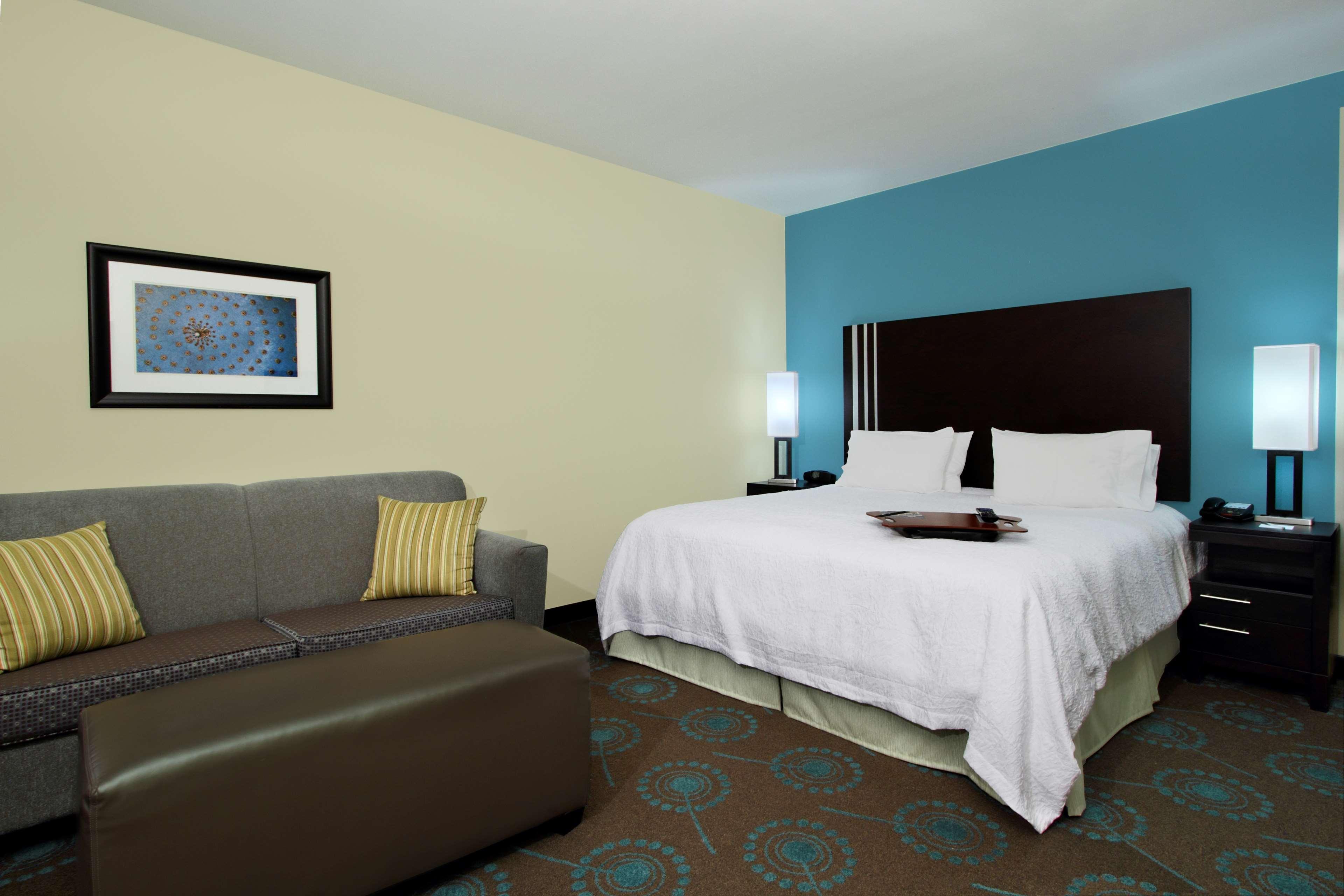 Hampton Inn Beeville Exterior photo