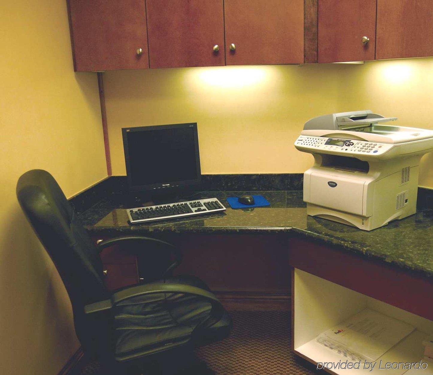 Hampton Inn Beeville Facilities photo